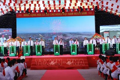 Khai giảng năm học 2026 - 2027: Mở rộng cơ hội học tập cho học sinh vùng khó