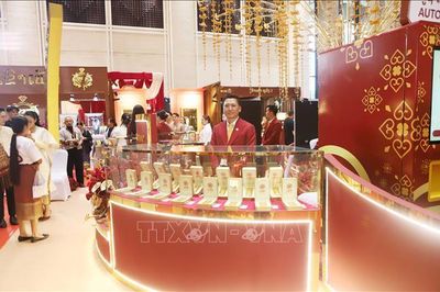 Lễ hội Vàng Lào hướng tới đạt tiêu chuẩn quốc tế và mở rộng hợp tác