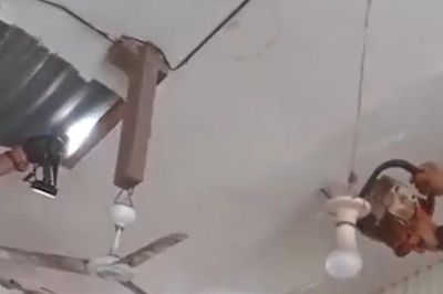 Học sinh la hét khi thấy cảnh tượng đáng sợ trong lớp học