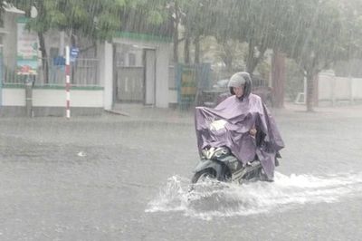 Dự báo thời tiết 5/9/2026: Nắng nóng chưa hạ nhiệt, nhiều nơi đã xuất hiện mưa lớn