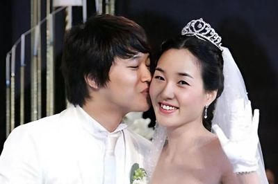 Cha Tae Hyun hủy lịch quay vì vợ, từ chối biệt danh 'chồng quốc dân'