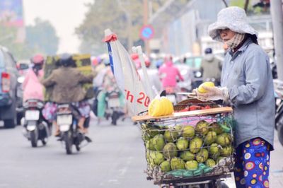 Phụ nữ ở đô thị: Tăng trưởng cao nhưng sinh kế phải bền vững - Bài cuối: Không để phụ nữ tụt lại phía sau tăng trưởng