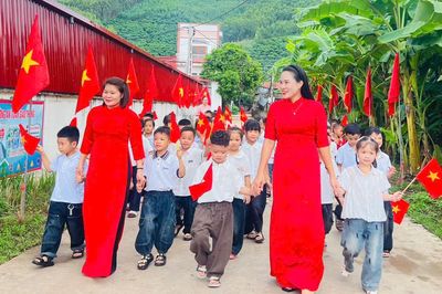 Bắc Ninh: Tưng bừng Ngày hội toàn dân đưa trẻ đến trường