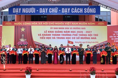 Mường Nhà khánh thành trường nội trú liên cấp và đón năm học mới