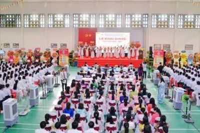 Đồng Tháp: Lãnh đạo tỉnh dự Lễ khai giảng năm học mới tại nhiều trường