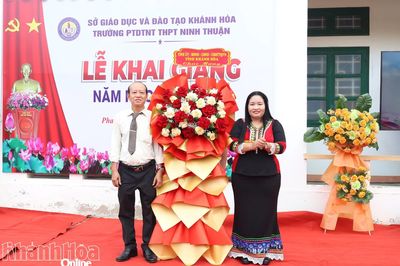 Trường Phổ thông Dân tộc nội trú THPT Ninh Thuận khai giảng năm học mới