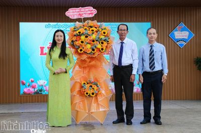 Trường THPT Nguyễn Văn Trỗi khai giảng năm học mới