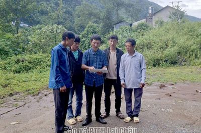 Phát huy vai trò người có uy tín ở Bum Nưa
