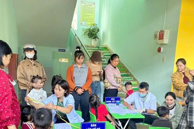 Củng cố y tế cơ sở theo hướng toàn diện, đồng bộ
