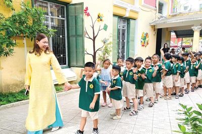 Hôm nay, hơn 302 nghìn học sinh bước vào năm học mới 2026 - 2027