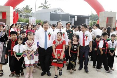 Điện Biên: Phó Thủ tướng Thường trực Phạm Gia Túc dự Lễ khai giảng năm học mới