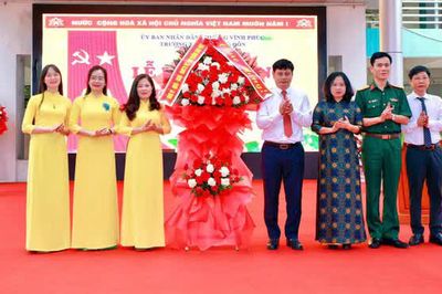 Phú Thọ: Hân hoan khai giảng năm học mới tại Trường THCS Lê Quý Đôn tại phường Vĩnh Phúc