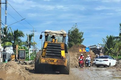 Cà Mau: Bàn giao 100% mặt bằng sạch, đường Ninh Quới - Ngan Dừa tăng tốc về đích