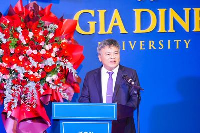 PGS.TS. Phạm Văn Song giữ chức Quyền Hiệu trưởng Trường Đại học Gia Định