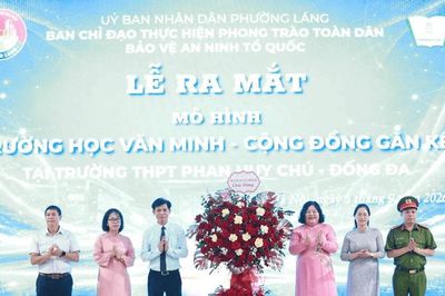 Công an Hà Nội triển khai mô hình 'Trường học văn minh - Cộng đồng gắn kết', nâng cao hiệu quả bảo đảm an ninh học đường