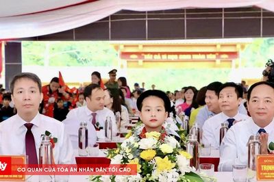 Trưởng Ban Tuyên giáo Trung ương dự khai giảng tại Tuyên Quang