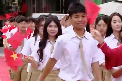 Hơn 1.200 học sinh Phan Huy Chú - Đống Đa vào năm học mới