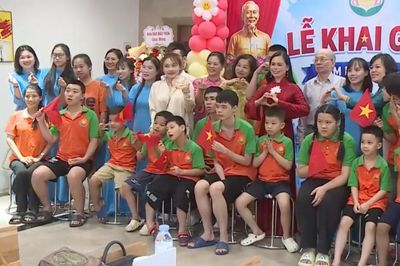 Khai giảng năm học mới tại ngôi trường đặc biệt
