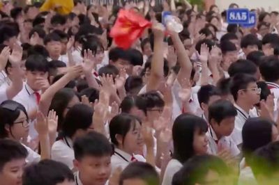 Trường THCS Lê Ngọc Hân chào đón khai giảng thứ 105