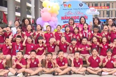 Trường tiểu học Từ Liêm 1 rộn ràng đón năm học mới