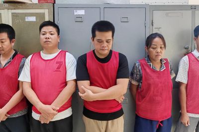 Khởi tố 5 đối tượng đổ trái phép chất thải xây dựng