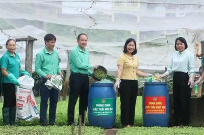 Nông dân xã Phù Đổng chung sức bảo vệ môi trường