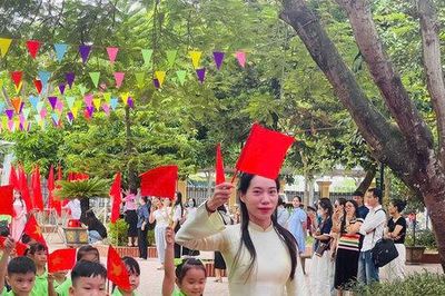 Gần 17.000 học sinh Mê Linh rộn ràng bước vào năm học mới