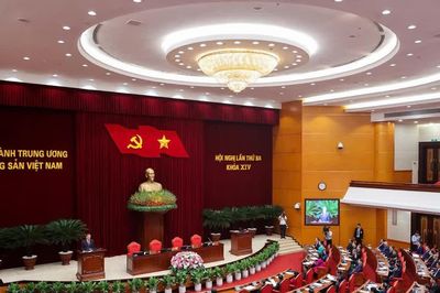 Không bổ nhiệm, điều động, luân chuyển cán bộ đang bị xem xét xử lý kỷ luật