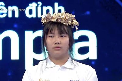 Nữ sinh tiếc không bấm chuông sớm, giành vòng nguyệt quế Đường Olympia với điểm số cách biệt