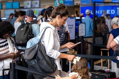 Các vụ tấn công mạng qua Wi-Fi sân bay tăng mạnh