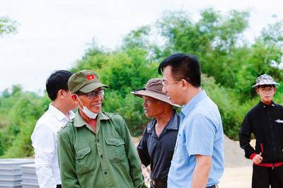 Từ 'vận động' sang 'phục vụ' để tạo đồng thuận trong nhân dân