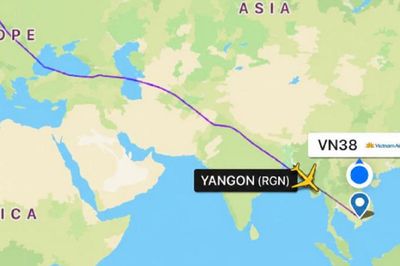 Sản phụ bất ngờ sinh con trên máy bay, Vietnam Airlines chuyển hướng xuống Myanmar
