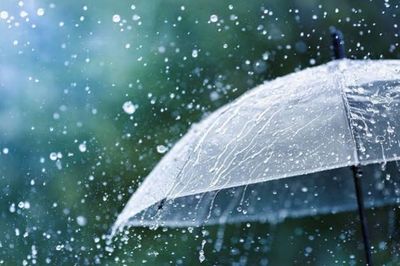 Khoa học phát hiện ra sự nguy hiểm mới từ những hạt mưa mang điện
