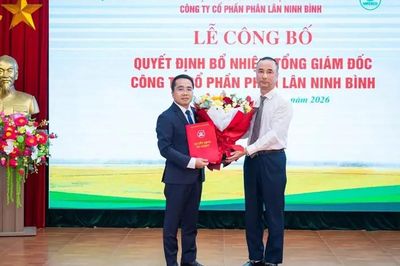 Phân lân Ninh Bình bổ nhiệm tân Tổng Giám đốc 8X