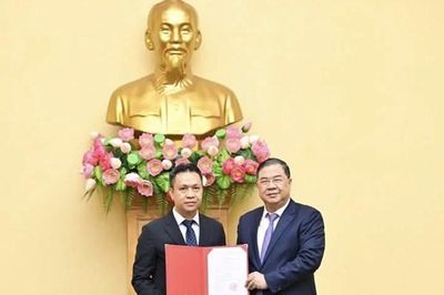 Trao quyết định bổ nhiệm Thứ trưởng Bộ Công Thương