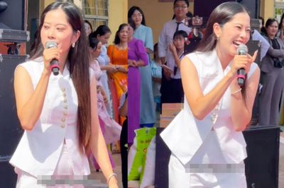 Nam Em gặp sự cố khi biểu diễn trước hàng trăm học sinh