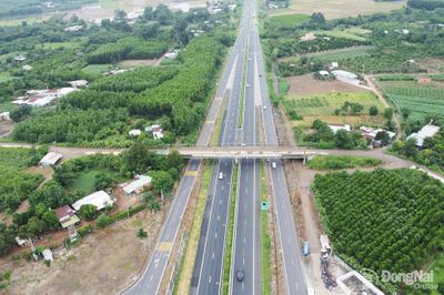 Gỡ điểm nghẽn mặt bằng: Điểm sáng từ Long Thành
