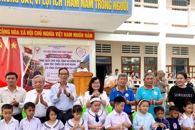 Gia Lai: Trao tặng 1.050 suất quà cho học sinh và người dân có hoàn cảnh khó khăn