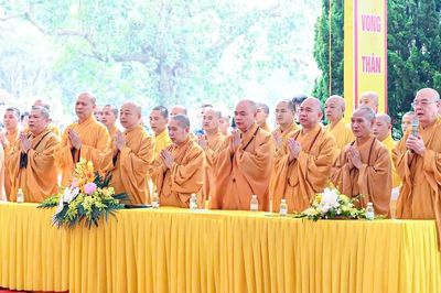 Trang nghiêm Lễ tưởng niệm, cầu siêu tại Nghĩa trang Liệt sĩ Quốc tế Đồng Tâm (xã Thiết Ống, Thanh Hóa)