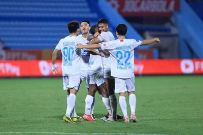 V-League: CLB Thép Xanh Nam Định thắng đậm HAGL