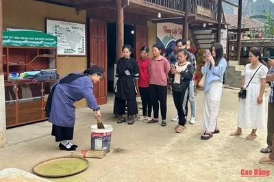 Phát huy vai trò thuyết minh viên người bản địa vùng Công viên địa chất Non nước Cao Bằng