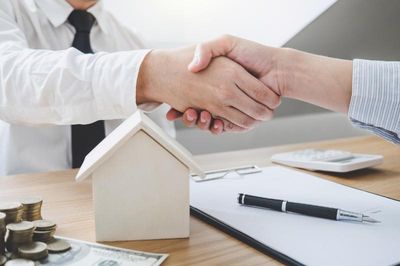 Môi giới bất động sản không có chứng chỉ có thể bị phạt đến 60 triệu đồng