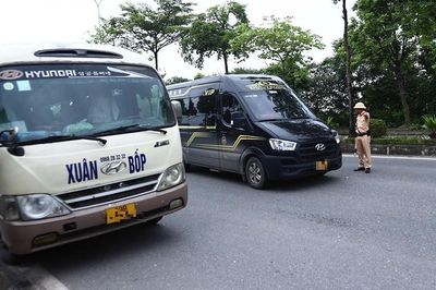 Chiến dịch tổng kiểm soát xe kinh doanh vận tải: Siết quản lý, lập lại trật tự trong hoạt động vận tải
