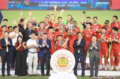 Bóng đá Thủ đô dự V.League 2026 - 2027: Hai sắc áo, một khát vọng