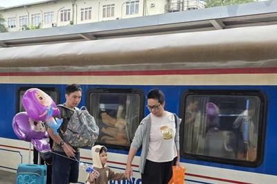 Đường sắt giảm đến 40% giá vé giường nằm, vé khứ hồi giảm thêm 30%