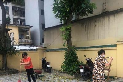 Khi việc giữ gìn ngõ phố sạch, đẹp trở thành việc thường ngày ở Phú Thượng