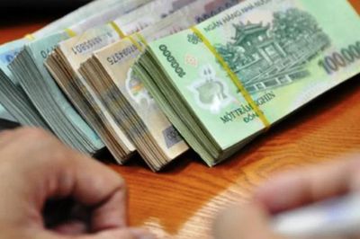 Từ 10/9 tới, chậm trả lương cho nhân viên có thể bị phạt đến 100 triệu đồng