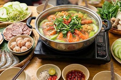 Lẩu tôm bầu ngon miệng, giàu dinh dưỡng nhưng 4 nhóm người nên tránh