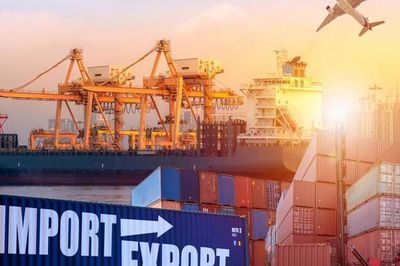 Thu ngân sách từ hoạt động xuất nhập khẩu 8 tháng đạt hơn 352 nghìn tỷ đồng, tăng 17,4%