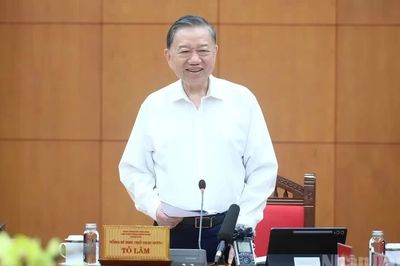 Tiếp tục đổi mới phương thức lãnh đạo, cầm quyền của Đảng đối với hệ thống chính trị trong giai đoạn mới